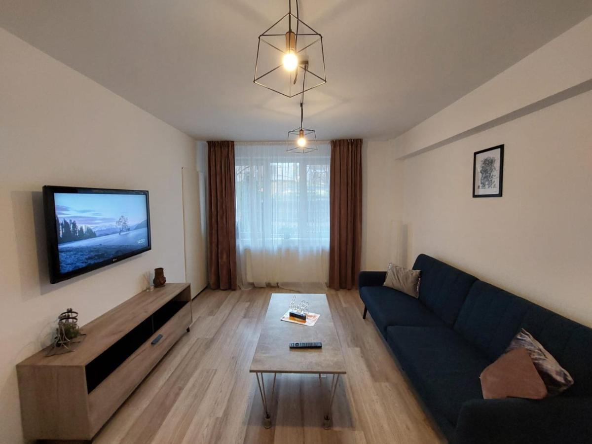 Youth Central Apartment Targu Mures Exterior photo